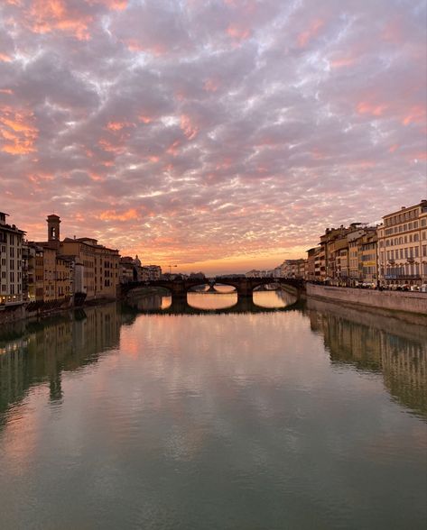 Italy In March, Moving To Italy, Firenze Italy, Europe Winter, Italy Photography, Italy Aesthetic, City Landscape, Italian Summer, Sunset Pictures