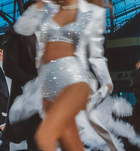 Eras Tour Blurry Aesthetic, Aesthetic Era, Eras Tour Pics, Photos Of Taylor Swift, Estilo Taylor Swift, Taylor Swift Cute, Taylor Swift Album, Taylor Swift Wallpaper, Miss Americana