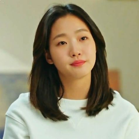 #Kim Go Eun Goblin Ji Eun Tak Hair, Kim Go Eun Hairstyle, Ji Eun Tak Hairstyle, Goblin Haircut, Goblin Hairstyle, Ji Eun Tak Goblin, Eun Tak Goblin, Kim Go Eun Hair, Kim Go Eun Goblin