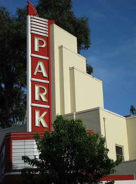 Park Theatre - Lafayette, California, built 1941 Theater Marquee, Theater Marquee Sign, Los Angeles Theater, Old Movie Theater Signs, Old Drive In Theater, Gate Way, Exterior Signage, Vintage Los Angeles, Los Angeles California