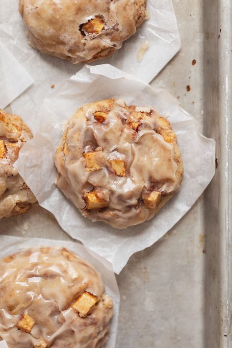 Crumbl Apple Pie Cookie Recipe, Apple Fritter Cookie Bars, Apple Fritter Dessert, Apple Crumb Cookies, Apple Fritter Cookies, Broma Bakery Cookies, Apple Crumble Cookies, Apple Butter Cookies, In Bloom Bakery