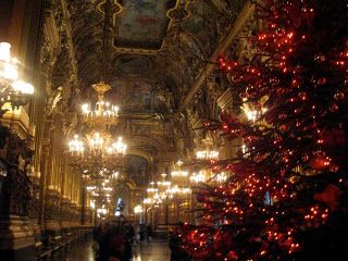 Versailles Photography, Xmas Around The World, Opera Garnier Paris, Christmas Glamour, Christmas In France, Paris In April, Travel Tracker, Paris With Kids, International Christmas