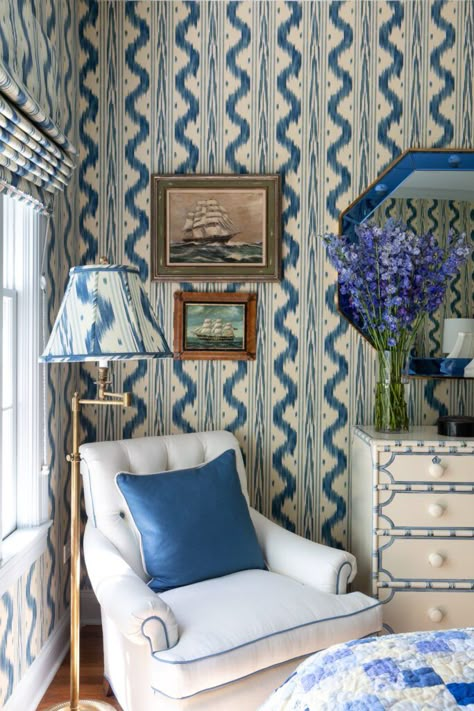 Pierre Frey Wallpaper, Mark Sikes, Southern Living Magazine, Glam Pad, Mark D Sikes, Atlanta Homes, English Country House, Pierre Frey, Cozy Reading Nook