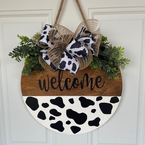 Cow Print Wooden Round Door Hanger, Sizes Available, Welcome Sign, Country Farmhouse Decor, Gift Ideas, Birthday New Home Gift Ideas, Circuit Crafts, Welcome Signs Front Door, Round Door Hanger, Welcome Door Signs, Door Signs Diy, Wooden Wreaths, Round Wood Sign, Merry Christmas Sign