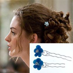 Anne Hathaway--Tacori Hairpin "Bride Wars" Anne Hathaway Wedding, Colorful Fall Wedding, Blue Hair Pins, Bride Wars, Bride Hair Pins, Dramatic Fashion, Blue Bride, Blue Hill, Stone Barns