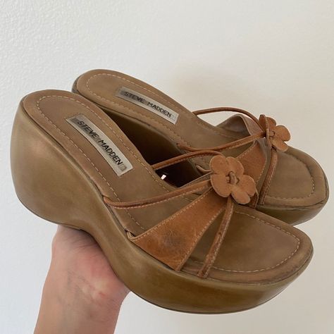 Look what I just found on Depop 🙌 https://depop.app.link/DGx0wfd0Reb 90s Chunky Sandals, Y2k Summer Shoes, Vintage Platform Sandals, Sandals Vintage, Summer Platform Sandals, Summer Footwear, Y2k Sandals, Summer Shoes Aesthetic, Aesthetic Sandals