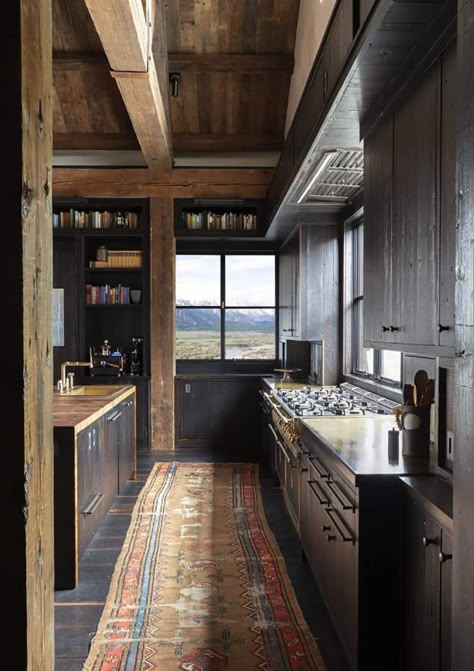 A modern cabin in the woods with glorious views of the Teton Mountains Modern Cabin In The Woods, Close Family, Cabin Kitchen, Cabin Kitchens, Casa Container, Barn Design, Mountain Modern, Modern Mountain, Up House