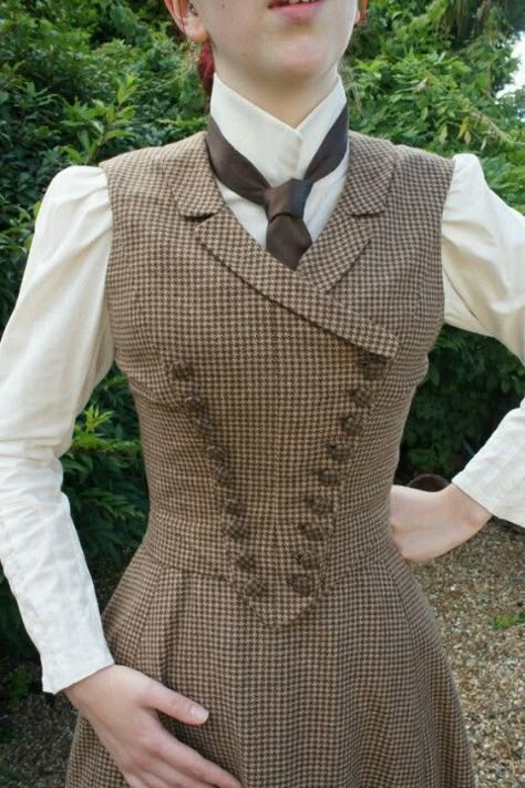 Without jacket Steampunk Mode, Walking Dress, Historical Dress, Victorian Costume, Party Clothes, Steampunk Costume, Victorian Clothing, Alt Girl, Steampunk Clothing