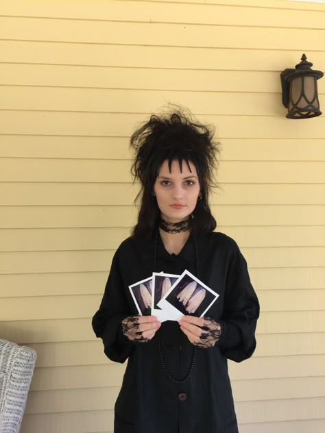 Lydia Deetz Costume Ideas, Lydia Beetlejuice Costume, Beetlejuice Outfits, Lydia Deetz Costume, Lydia Deetz Cosplay, Beetlejuice Halloween Costume, Look Disco, Lydia Beetlejuice, Beetlejuice Costume