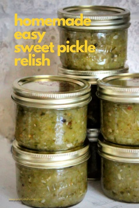 Making your own relish is easy and you don't need a canner. You can make it as sweet or tart as you like; there is no food colouring. Sweet Relish Recipe, Canning Sweet Pickles, Cucumber Relish Recipes, Sweet Pickles Homemade, Pickle Relish Recipe, Cucumber Relish, Pickles Homemade, Sweet Pickle Relish, Freezing Recipes