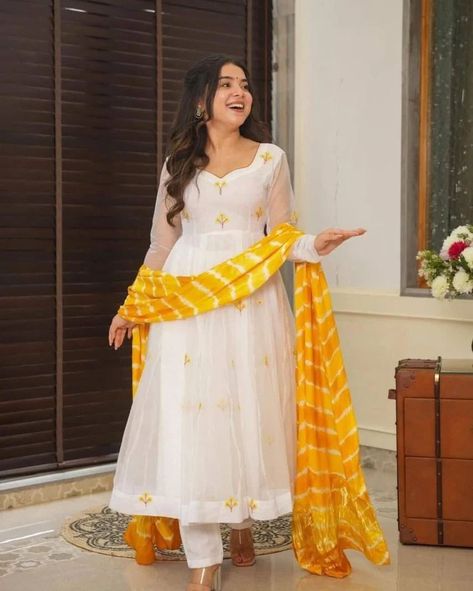 BLUE LEHRIYA SUIT💙 KASTURI RANI 🩷 KASTURI YELLOW 💛 Introducing Our White Muslin Suit With Exquisite Embroidery, Paired With A Vibrant Leheriya Dupatta. Perfect For Summer Elegance, This Ensemble Blends Tradition And Style Effortlessly. DETAILS ✓Material:- Muslin ✓Complete Linning ✓Length:- 50" ✓ Sleeves length 21 inches ✓Dupatta Fabric:- Muslin/Chinnon ✓Bottom fabric Micro Size M-38 L-40 XL-42 XXL-44 KEY FEATURES Fabric Patta At Bottom To Hold The Embroidery And Finishing Of The Fl... White Suit With Yellow Dupatta, Yellow Salwar Suit For Haldi, Yellow Anarkali Suits, Leheriya Dupatta, Organza Kurta, Yellow Anarkali, White Anarkali, Organza Suits, Summer Elegance