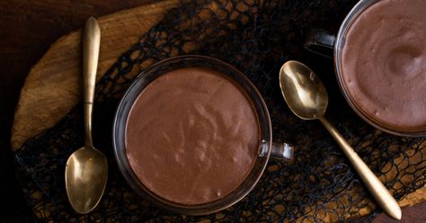 When making chocolate confections, let luscious be the beacon. Then bump up the chocolate content. (Article plus video.) Dark Chocolate Pudding Recipe, Dark Chocolate Pudding, Pudding Recept, Chocolate Pudding Recipes, Chocolate Custard, Nyt Cooking, Icebox Cake, Chocolate Decorations, Chocolate Shavings