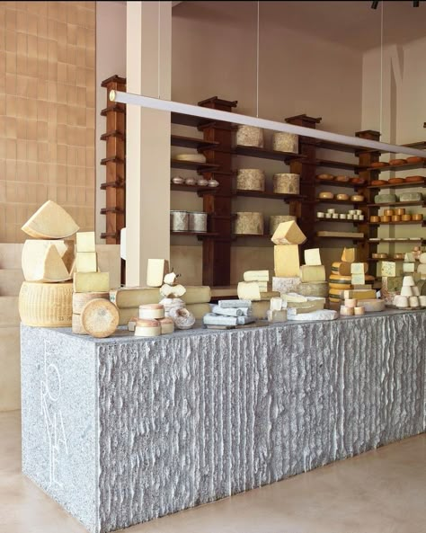 Cheese Store, Note Design Studio, Food Retail, Milk Magazine, Retail Concepts, Cheese Shop, Bakery Design, Hotel Boutique, Pastry Shop