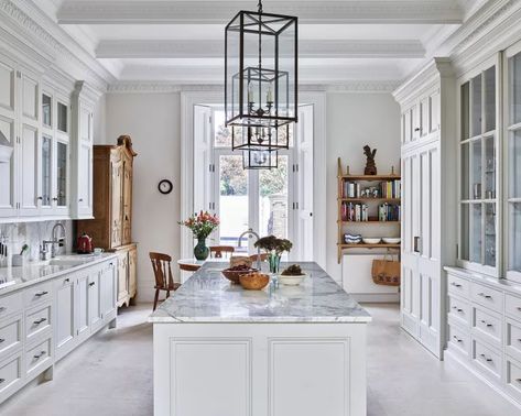 Galley Kitchen With Island, Kitchen Floor Tiles Ideas, Kitchen With Island, Galley Style Kitchen, Galley Kitchens, Big Kitchen, Galley Kitchen, Classic Kitchens, Decor Buy