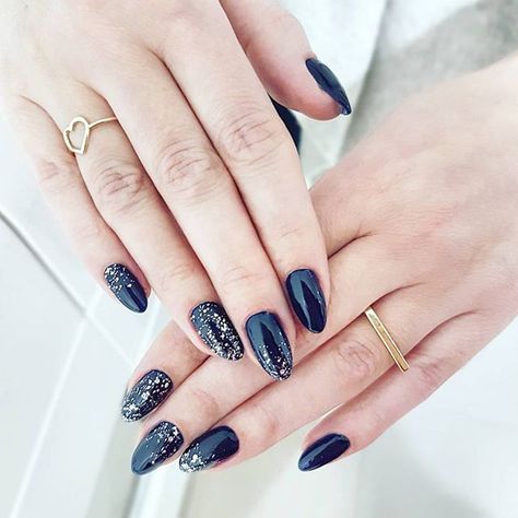 Dark Blue Nails With Glitter Silver French Tips, Nails Mismatched, Nails Navy Blue, Most Beautiful Nail Designs, Navy Blue Nail Designs, 15 Nails, Nails Navy, Tiffany Blue Nails, Nails Rose