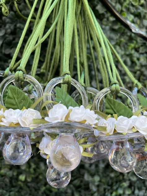 Fairy Garden Baby Shower Theme, Enchanted Baby Shower Centerpieces, Magical Forest Baby Shower Theme, Boho Botanical Baby Shower Ideas, Baby Shower Fairy Theme, Enchanted Garden Baby Shower Theme Girl, Flower Garden Baby Shower Theme, Forest Green Baby Shower Ideas, Baby Shower Ideas Green