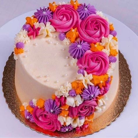 Fluffy Vanilla Cake, Birthday Cake Decorating Ideas, There's No Tomorrow, Simple Cake Designs, Spring Cake, No Tomorrow, Cake Decorating Piping, Creative Cake Decorating, Cake Decorating Frosting