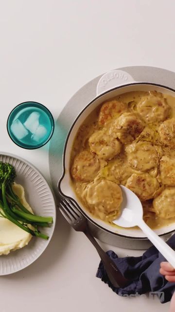 taste.com.au on Instagram: "These French onion chicken rissoles make for an easy retro dinner! Get the recipe at the link in our bio or Google “Taste Creamy French onion chicken rissoles”.⁠ ⁠ Recipe by @tiffanylouisepage⁠ ⁠ #chicken #dinner #easydinner #recipe #weeknightdinner #weeknightmeals #rissoles #frenchonion" Creamy French Onion Chicken, Chicken Rissoles, Rissoles Recipe, Retro Dinner, French Onion Chicken, Onion Chicken, French Onion, Weeknight Meals, Weeknight Dinner