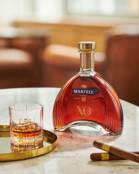 Liquor Photography, French Drinks, Cognac Drinks, Martell Cognac, Alcohol Photography, Luxury Drinks, Bottles Design, Glass Castle, Remy Martin