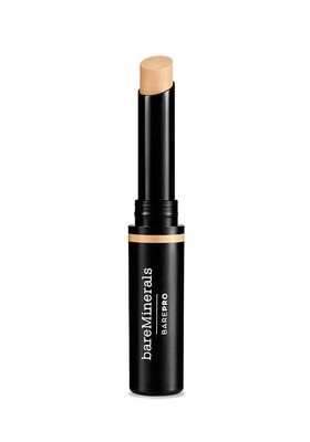 Pro Concealer, Hide Dark Circles, Kylie Lip Kit, Covering Dark Circles, Concealer Stick, How To Apply Concealer, Raspberry Seeds, Best Concealer, Concealer For Dark Circles