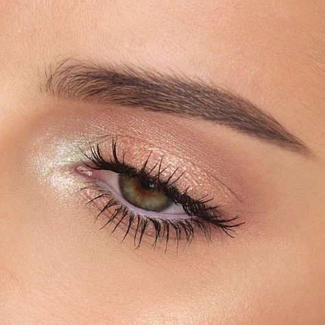 Winter Makeup Tutorial, Simple Prom Makeup, Prom Makeup For Brown Eyes, Rose Gold Eye Makeup, Ball Makeup, Natural Prom Makeup, Shimmer Eye Makeup, Gold Eye Makeup, Prom Eye Makeup