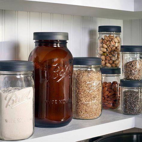 One-piece Bell jar lids that screw on without those easy-to-misplace rubber band-y seals. And just like those old-timey two-piece lids, these do create airtight seals — perfect for storing jams, jellies, herbs, spices, liquids, and airs! Recipes Sauces, Ball Canning Jars, Organize Kitchen, Canning Lids, Drink Containers, Ball Mason Jars, Ball Jars, The Bell Jar, Jam Recipes