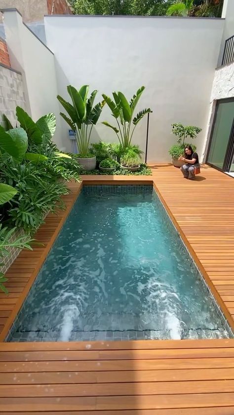 Lap Pool Designs, Ideas De Piscina, Swimming Pool Ideas, Kleiner Pool Design, Dream Backyard Pool, Small Swimming Pools, Pool Landscape Design, Small Pool Design, Rectangular Pool