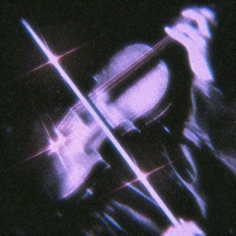 Dark Violin Aesthetic, Purple Violin Aesthetic, Melaniecore Aesthetic, Music Aesthetic Violin, Violin Aesthetic Dark, Violin Aesthetic Vintage, Music Purple Aesthetic, Purple Music Aesthetic, Instrumental Aesthetic