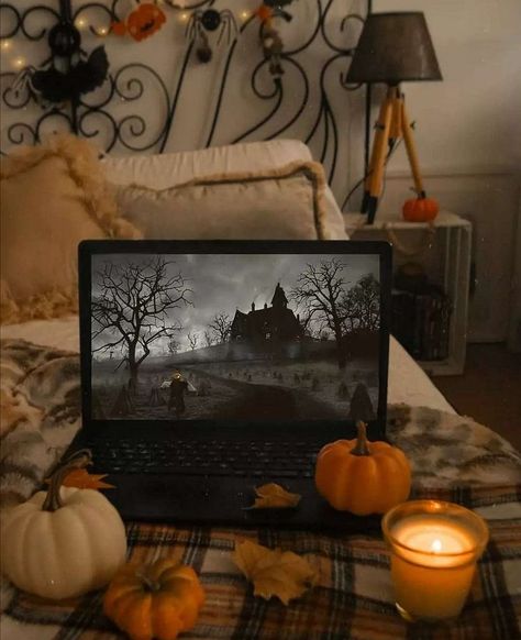 Pumpkins And Candles, Autumn Core, Spooky Szn, Wallpaper Ipad, Halloween Vibes, Season Of The Witch, Fall Inspo, Cozy Autumn, Fall Feels