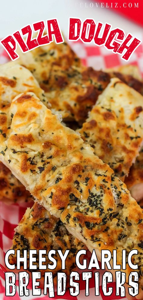 Cheesy Garlic Breadsticks, Breadsticks Easy, Cheesy Bread Recipe, Pizza Twists, Pizza Bread Recipe, Cottagecore Recipes, Garlic Bread Pizza, Garlic Pizza, Pillsbury Dough