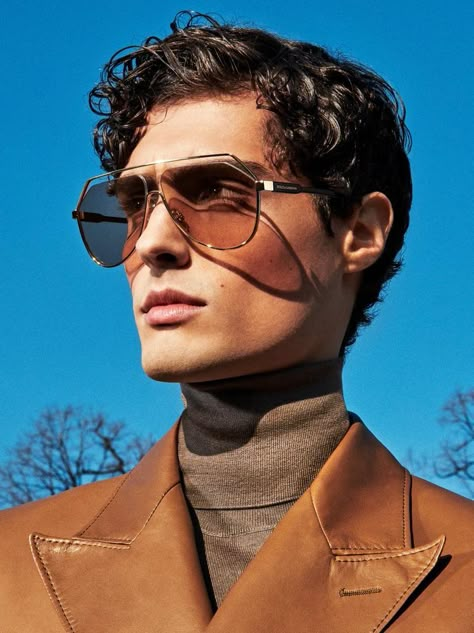 Vintage Men Sunglasses, 70s Sunglasses Men, Eyewear Photoshoot Ideas, Men Sunglasses 2023, Brooklyn 70s, Men Fashion Campaign, Eyewear Photoshoot, Sunglasses Campaign, Sunglass Photoshoot