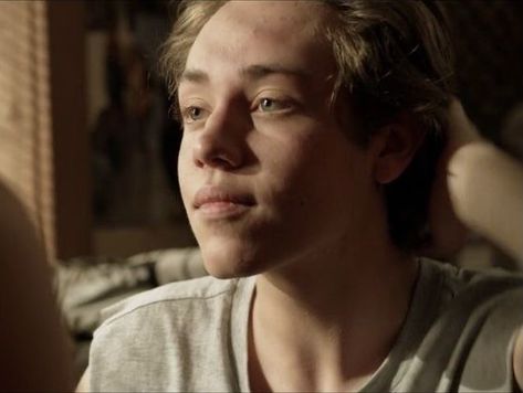 Ethan Cutkosky Snapchat, Carl Shameless, Shameless Characters, Shameless Tv Show, Carl Gallagher, Ian And Mickey, Miles Morales Spiderman, Hottest Guy Ever, Hot Actors