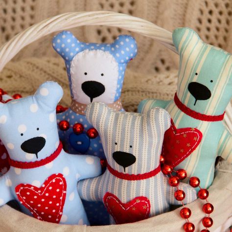 Charity Bear Pattern, Handmade Teddy Bear, Carnival Stalls, Sawing Idea, Charity Work Ideas, Shoebox Ideas, Diy Teddy Bear, Handmade Baby Toys, Toy Diy