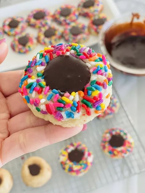 Thumbprint Sugar Cookies With Chocolate Ganache | Foodtalk Cookies With Chocolate Ganache, Smiley Face Cookies, Face Cookies, Cookies With Sprinkles, Cookie Dough Ingredients, Best Chocolate Chip Cookie Recipe, Cookie And Bar Recipes, Chocolate Ganache Recipe, Bakery Cookies