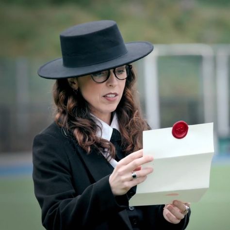 Bridget Christie, Inspiring Women, Tv Programmes, Inspirational Women, Comedians, Tv, Celebrities, Outfit Inspo, Hair