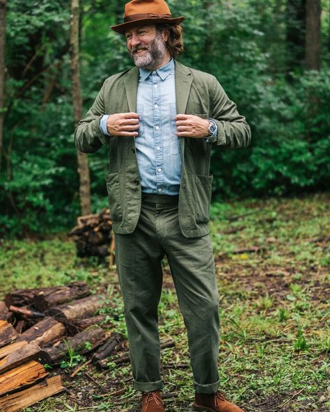 Off-the-grid With David Coggins | J.Crew Menswear 2023, Vest Street Style, Green Suits, Suit Jacket For Men, Style Rules, Dresses And Shoes, Green Suit, Navy And Brown, Jacket For Men