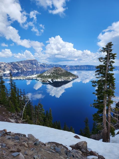 Crater Lake National Park May 2023. #craterlake #nationalparks #usnationalparks #lake #views #snow #adventure #camping #hiking #nature #beauty #naturalbeauty #trails #landscape #travel #lakefront #uslakes Crater Lake Oregon, Snow Adventure, Crater Lake National Park, Hiking Nature, Adventure Aesthetic, Crater Lake, Oregon Usa, Scenic Beauty, Us National Parks