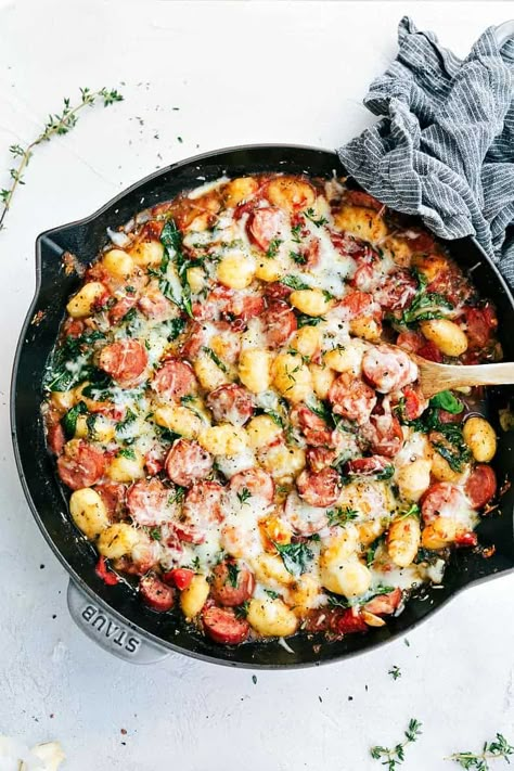 Spinach and Sausage Gnocchi with Sage Paparadelle Recipes, Best Pasta Bake Recipe, Kielbasa Recipe, Skillet Food, Sausage Gnocchi, Sausage Dinner, Baked Gnocchi, Fat Head, The Recipe Critic