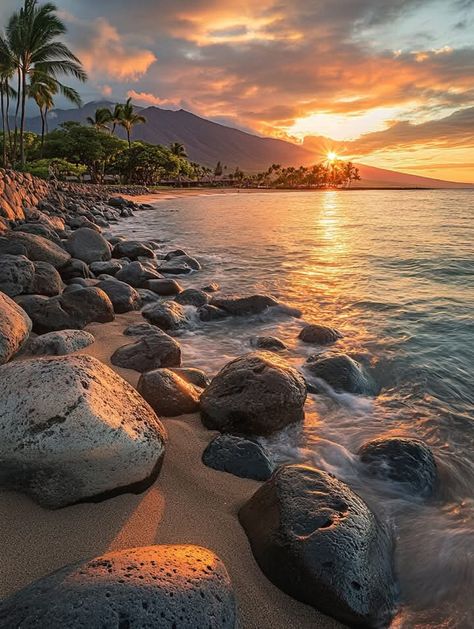 Maui, Hawaii 🏝️🏔️🌅🌊. Hawaii Astethic, Maui Hawaii Aesthetic, Hawaiian Aesthetic, Vacation Mood Board, Hawaii Mountains, Places In Hawaii, Road To Hana Maui, Hawaii Lifestyle, 2025 Board