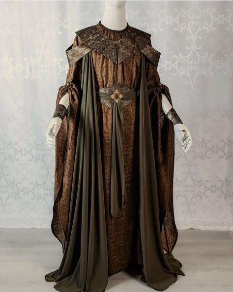 Fantasy Cape, Gaun Abad Pertengahan, Full Gown, Cape Pattern, Regal Design, Yay Or Nay, Costume Designer, Fantasy Costumes, Pdf Patterns