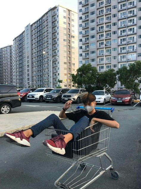 Shopping Cart Parking Lot Aesthetic Myserious Boy Aesthetic Shopping Cart, Shopping Cart Aesthetic, Cart Aesthetic, Aesthetic Shopping, Aesthetic Pose, Aesthetic Post, Body Reference Poses, Human Poses, Cool Poses