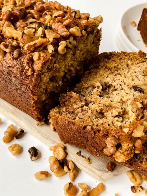 Banana Nut Recipes, Starbucks Banana Bread Recipe, Starbucks Banana, Starbucks Banana Bread, Nut Loaf, Banana Nut Bread Recipe, Banana Walnut Bread, Nut Bread Recipe, Banana Pie