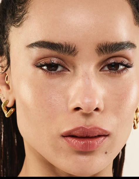 Zoey Kravitz, Zoe Isabella Kravitz, Beauty And The Beat, Touche Eclat, Zoë Kravitz, Minimalist Makeup, Ysl Beauty, Zoe Kravitz, Make Up Inspo