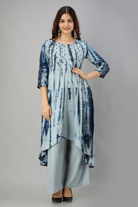 Dye And Dye Dress Pakistani, Batik Kurti Design, Holi Prints, Batik Kurti, Velvet Dress Pattern, Tie And Dye Dress, Indian Gown Design, Goa Dress, Dress Designing Ideas