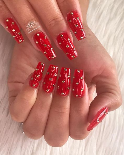 Almond Nails Designs Summer, Almond Acrylic Nails Designs, Stylish Nails Designs, Blush Nails, Almond Nails Designs, Red Nail Designs, Almond Acrylic Nails, Ballerina Nails, Minimalist Nails