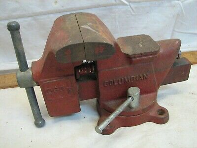 (eBay) Vintage Columbian D63-1/2 Bench Vise Clamp Tool Hobby Pipe Jaw Swivel Base D 63 Antique Woodworking Tools Vintage, Antique Hand Tools Vintage, Vintage Drill Press, Antique Appraisal, Antique Hand Tools, Clamp Tool, Bench Vise, Vintage Hand Tools, Antique Woodworking Tools Rockler Woodworking & Hardware