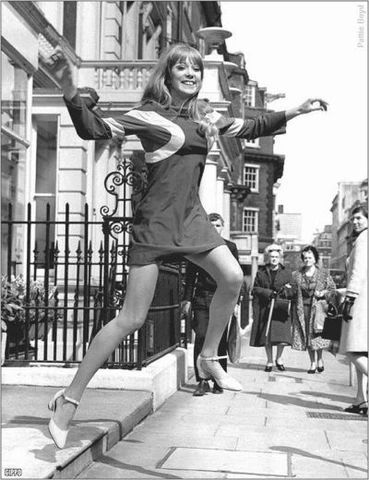 Pattie Boyd 60s, Beatles Girl, Pattie Boyd, Ossie Clark, Swinging London, Swinging 60s, David Bailey, Romantic Paris, 60s 70s Fashion