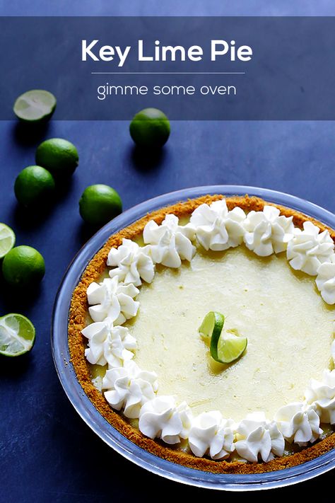 The best Key Lime Pie recipe -- simple, fresh, tart, sweet (but not too sweet), and completely delicious! A definite crowd-pleaser. Frozen Key Lime Pie, Vegan Key Lime Pie, Vegan Key Lime, Key Lime Pie Easy, Key Lime Pie Recipe, Butterscotch Pie, Completely Delicious, Lime Pie Recipe, Pie Easy