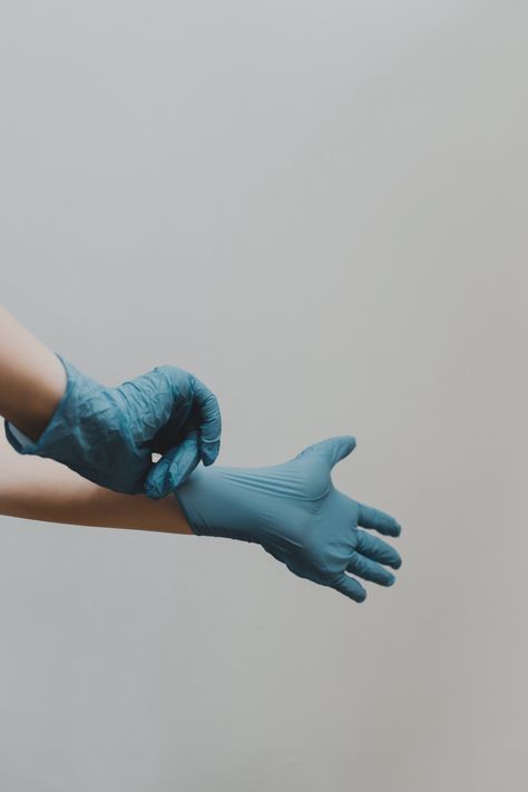 Medical Student Motivation, Nurse Aesthetic, Medical Wallpaper, Blue Gloves, Medical School Inspiration, Doctor Picture, Medical Aesthetic, School Inspiration, Med School