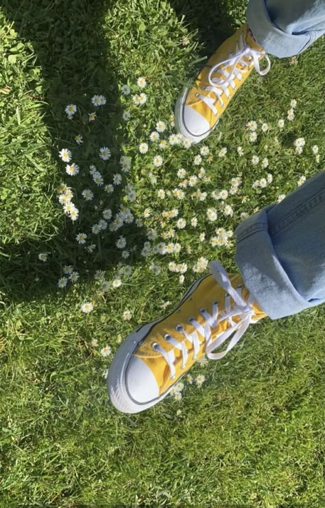 yellow conversespring aestheticspringtimecool shoesfun shoespicnic aestheticdaisiesflower aestheticdaisy aestheticyellow aestheticnew shoesspring flowershappy aestheticyellow aestheticspring vibessummer vibesyellow backgroundconverse shoesconverse high topsdaisy wallpaperspring wallpapersneakers Aesthetic Daisies, Yellow Overalls, Aesthetic Daisy, Daisy Aesthetic, Aesthetic Converse, Yellow Core, Converse Aesthetic, Yellow Converse, Happy Aesthetic